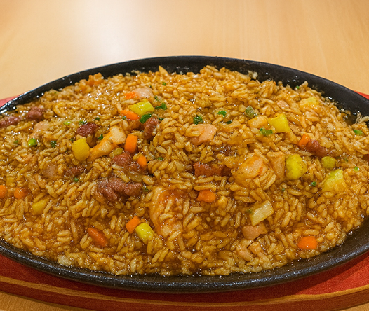 sushi nigiri de salmón