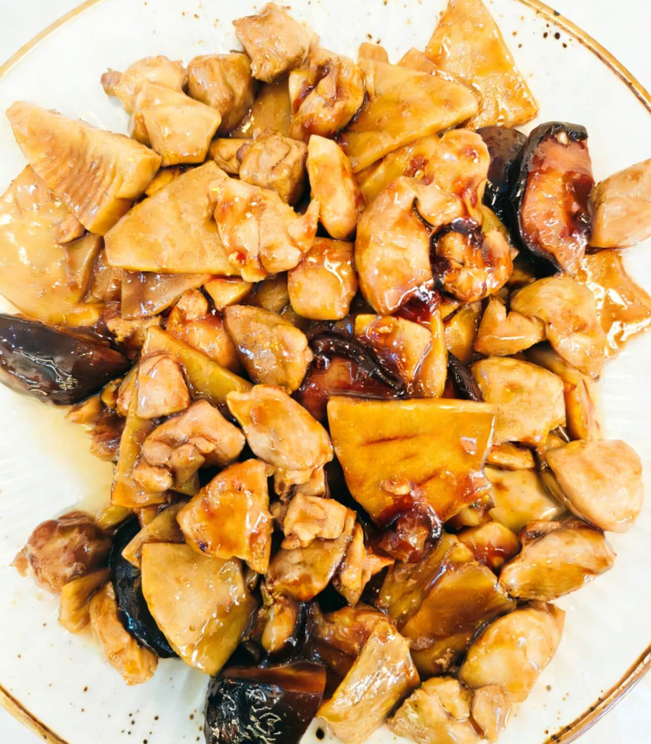 Pollo con bambú y SETAS CHINAS